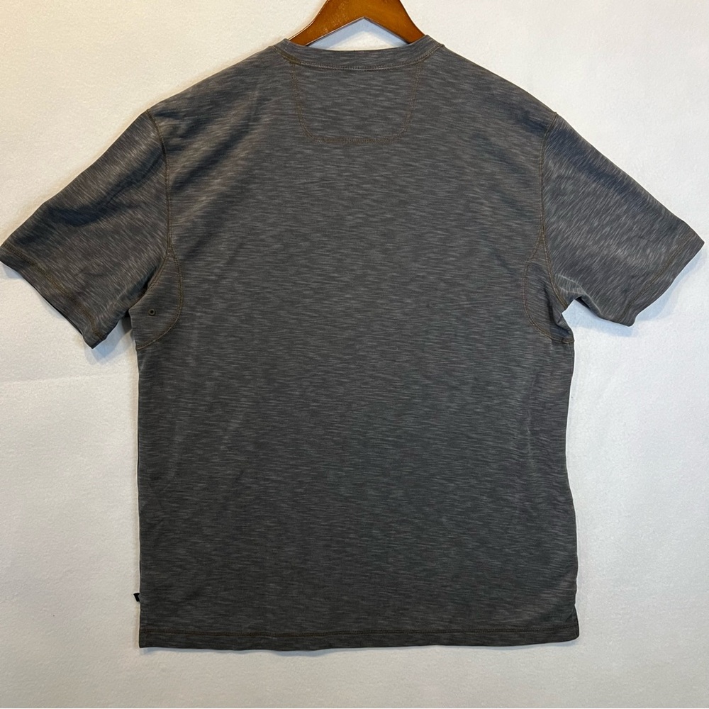 Tommy Bahama Gray Short Sleeve Tee - Pre-Owned - Excellent condition - Picture 5 of 5